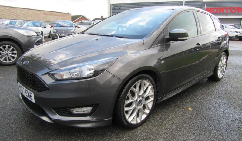 
								Ford Focus 1.0T EcoBoost ST-Line Euro 6 (s/s) 5dr full									