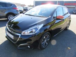 
										Peugeot 208 1.2 PureTech Roland Garros Euro 6 (s/s) 5dr full									