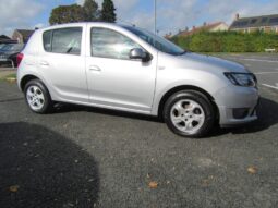 
										Dacia Sandero 0.9 TCe Laureate Euro 6 (s/s) 5dr full									