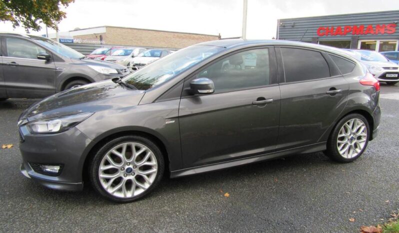 
								Ford Focus 1.0T EcoBoost ST-Line Euro 6 (s/s) 5dr full									