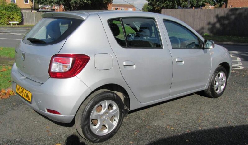 
								Dacia Sandero 0.9 TCe Laureate Euro 6 (s/s) 5dr full									