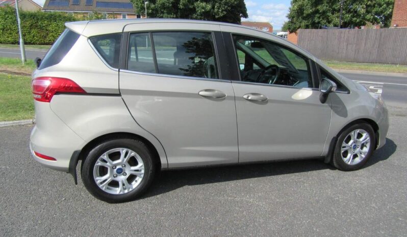 
								Ford B-Max 1.5 TDCi Zetec Euro 5 5dr full									