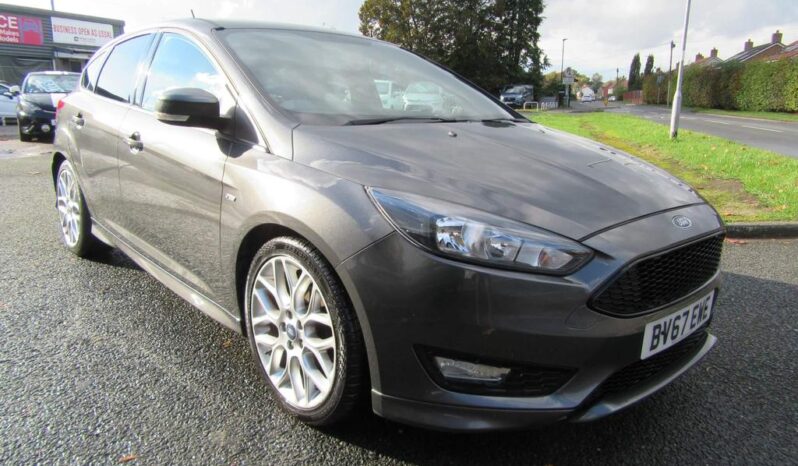 
								Ford Focus 1.0T EcoBoost ST-Line Euro 6 (s/s) 5dr full									