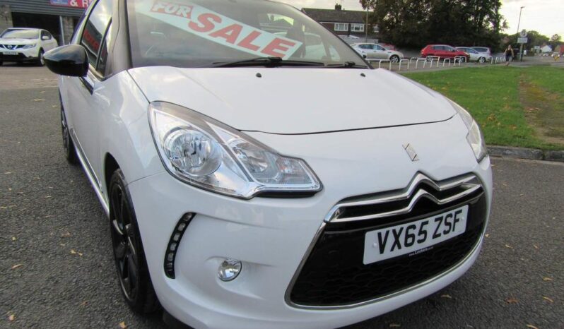 
								DS Automobiles DS 3 1.6 BlueHDi DStyle Nav Euro 6 (s/s) 3dr full									