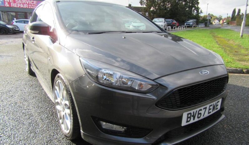 
								Ford Focus 1.0T EcoBoost ST-Line Euro 6 (s/s) 5dr full									