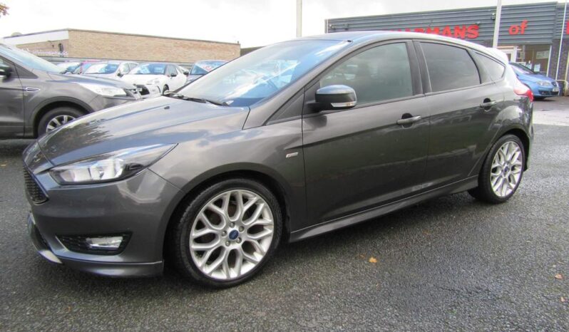 
								Ford Focus 1.0T EcoBoost ST-Line Euro 6 (s/s) 5dr full									