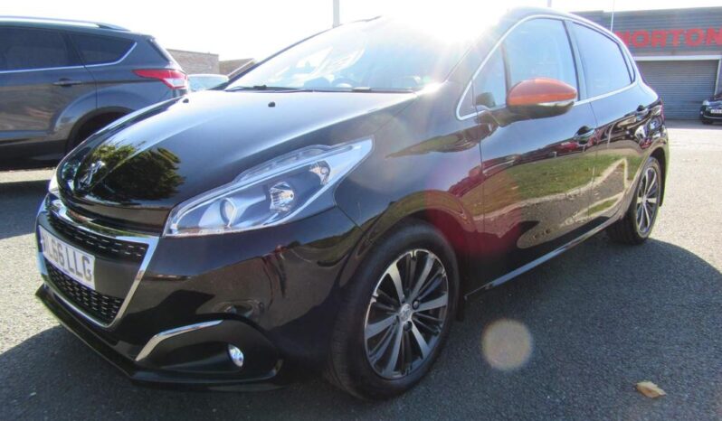 
								Peugeot 208 1.2 PureTech Roland Garros Euro 6 (s/s) 5dr full									