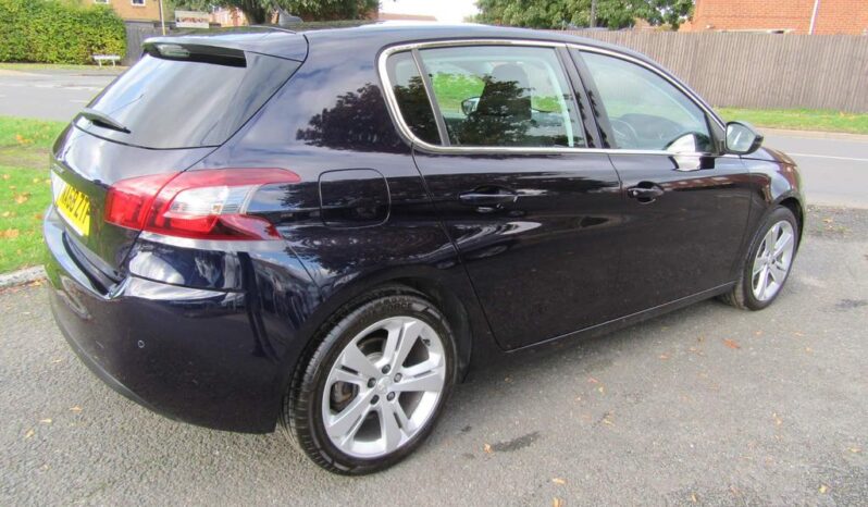 
								Peugeot 308 1.2 PureTech GPF Allure Euro 6 (s/s) 5dr full									