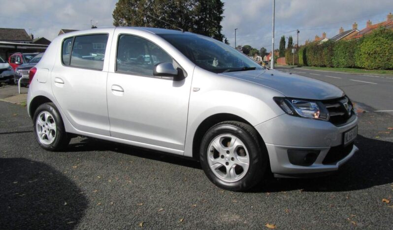 
								Dacia Sandero 0.9 TCe Laureate Euro 6 (s/s) 5dr full									