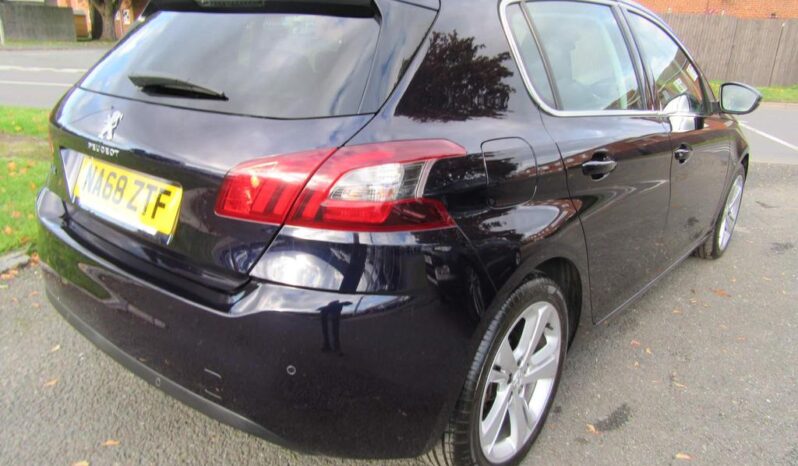 
								Peugeot 308 1.2 PureTech GPF Allure Euro 6 (s/s) 5dr full									