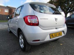 
										Dacia Sandero 0.9 TCe Laureate Euro 6 (s/s) 5dr full									