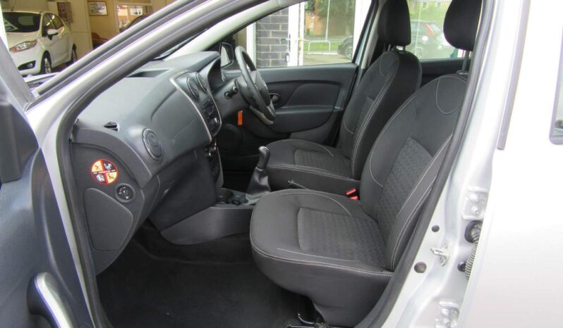 
								Dacia Sandero 0.9 TCe Laureate Euro 6 (s/s) 5dr full									