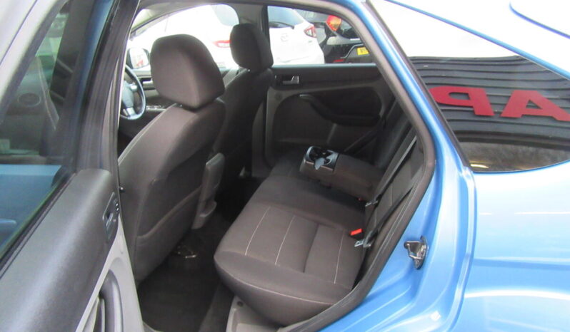 
								Ford Focus 1.6 Titanium 5DR full									