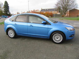 Ford Focus 1.6 Titanium 5DR