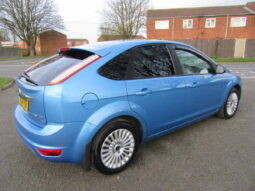 Ford Focus 1.6 Titanium 5DR