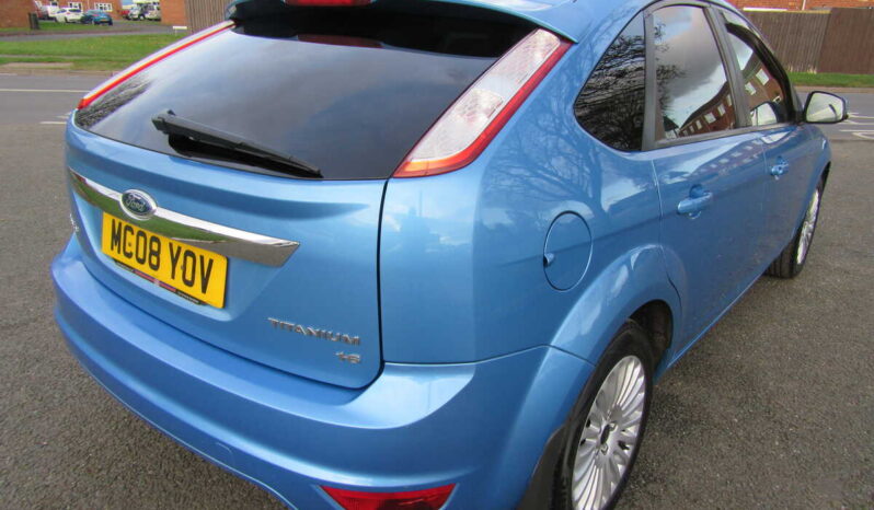 
								Ford Focus 1.6 Titanium 5DR full									