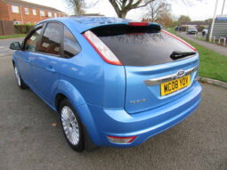 
										Ford Focus 1.6 Titanium 5DR full									