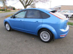 
										Ford Focus 1.6 Titanium 5DR full									