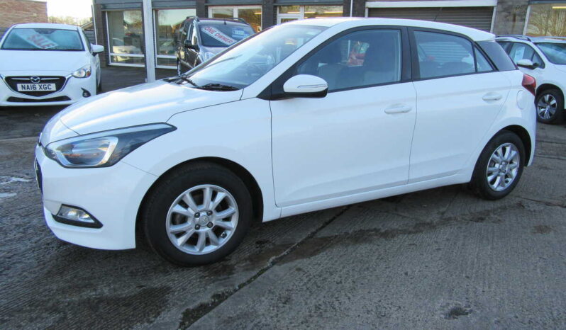 
								Hyundai i20 SE 5d full									