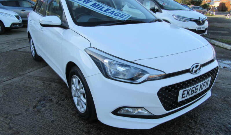 
								Hyundai i20 SE 5d full									