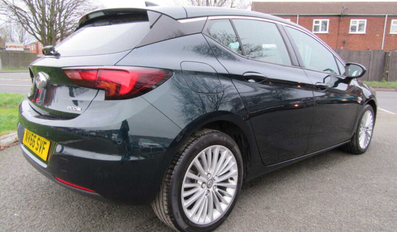 
								Vauxhall Astra Elite 1.6 CDTi 5dr full									